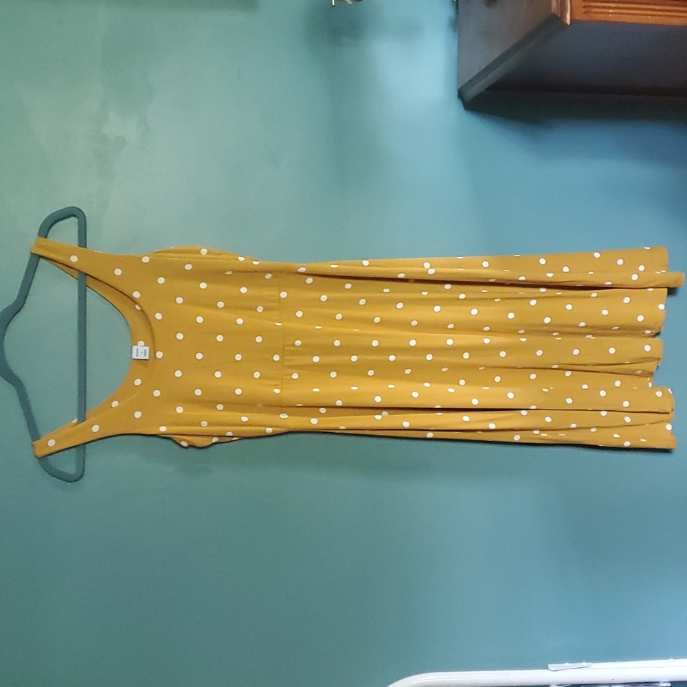 LAST CHANCE! Yellow polka dot stretchy sleevelesssun dress with swing skirt S